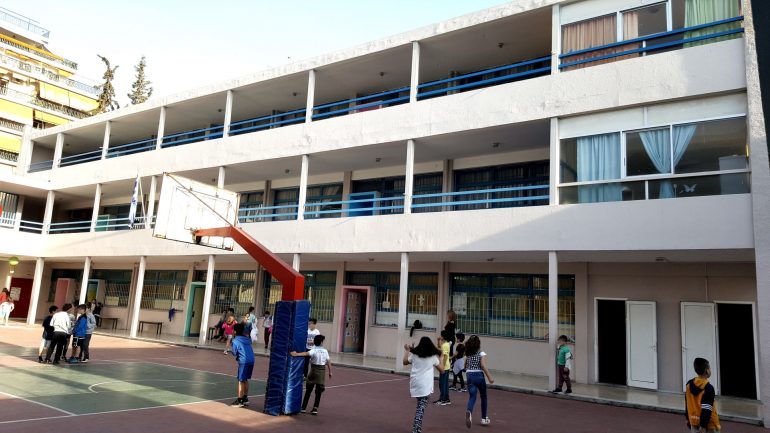 36-dimotiko-peiraia-school1